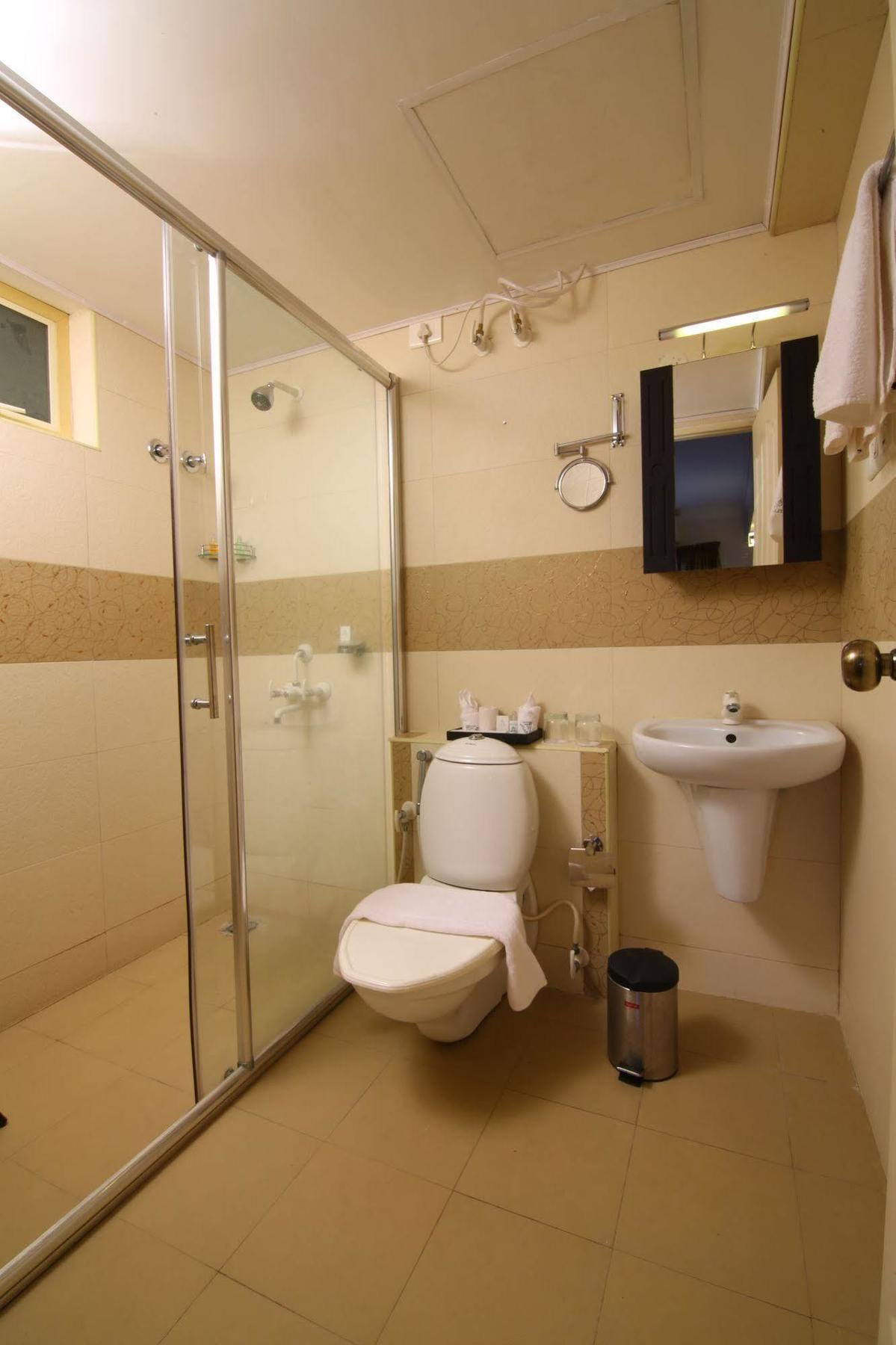 Atlas Airport Hotel Apartment Nedumbassery Eksteriør billede