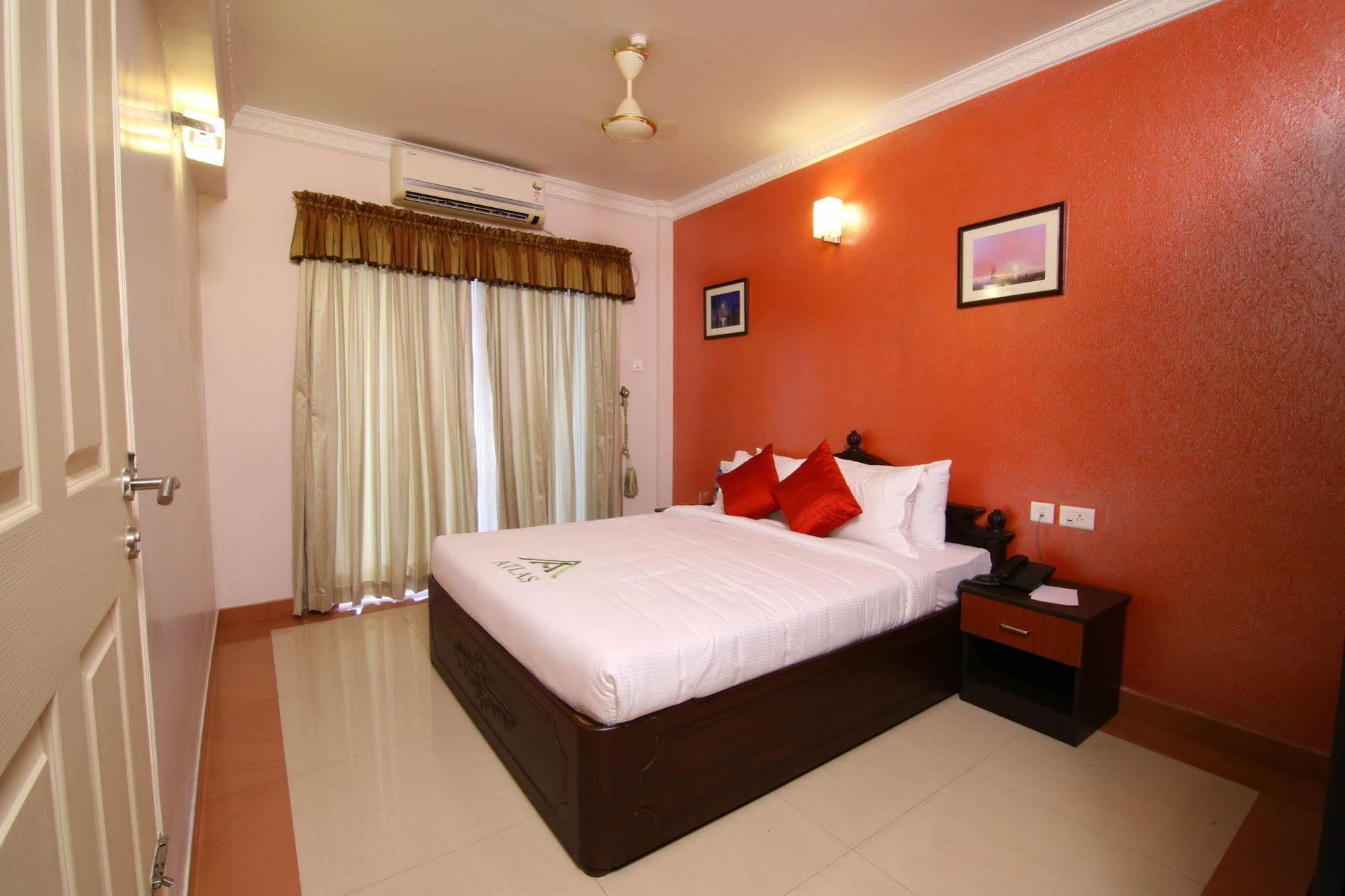 Atlas Airport Hotel Apartment Nedumbassery Eksteriør billede